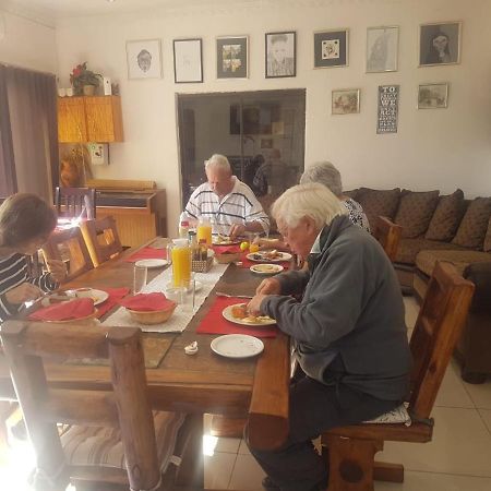 Aliwal Villa Guest Lodge Bagian luar foto