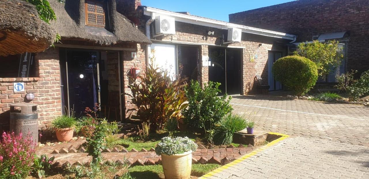 Aliwal Villa Guest Lodge Bagian luar foto