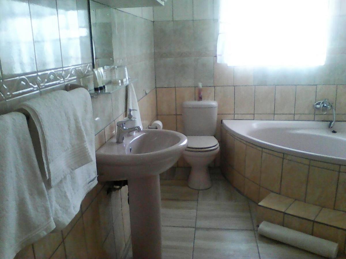 Aliwal Villa Guest Lodge Bagian luar foto